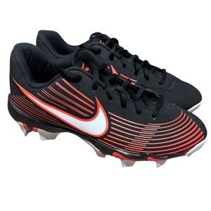 Nike Fast flex  Red And White Softball Boy Cleats Youth Size 6Y